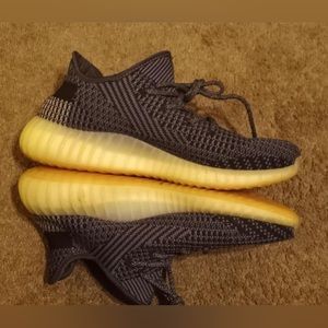 Yeezys boost 350